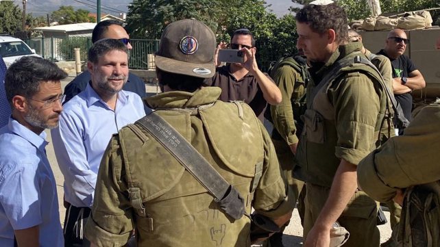 סמוטריץ' עם חיילים