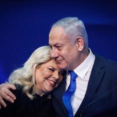 Bibi and Sara
