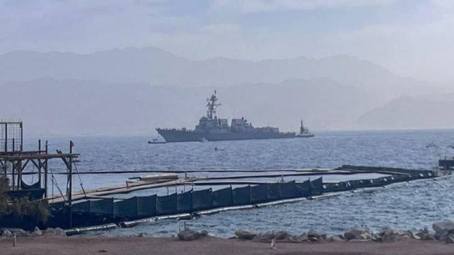 המשחתת האמריקנית USS Delbert D. Black בנמל אילת