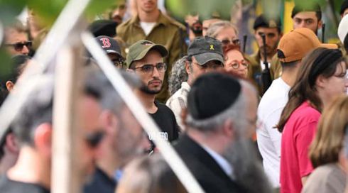 "תודה שהיית שלנו, שהיית אור": סרן עומר נאוטרה הובא למנוחות