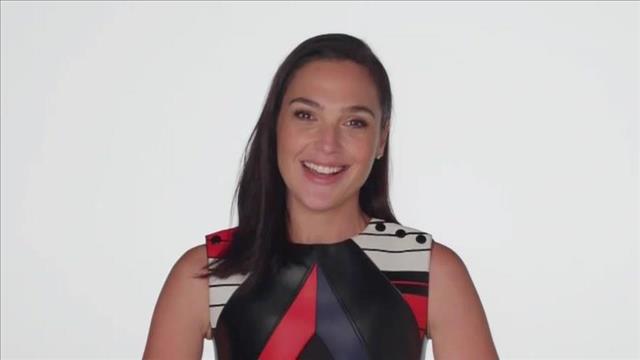 גל גדות בטקס פרסי הטלוויזיה והקולנוע של MTV, 6 בדצמבר 2020