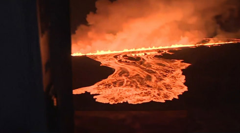 בפעם השביעית השנה: הר געש התפרץ באיסלנד - ותושבי האזור פונו