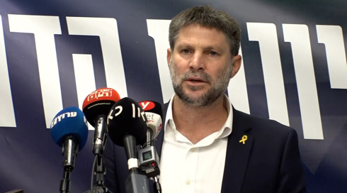 הלחץ מכאן ומכאן גובר: האיומים הפולטיים על רקע עסקת החטופים