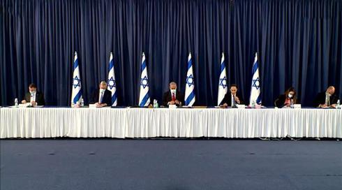 "נתניהו בפאניקה": שרים בקבינט הקורונה מעידים - ניהול המשבר הוא קטסטרופה