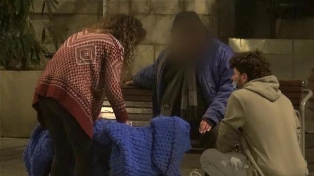 הומלס, מתנדבים, דר רחוב, הומלסים