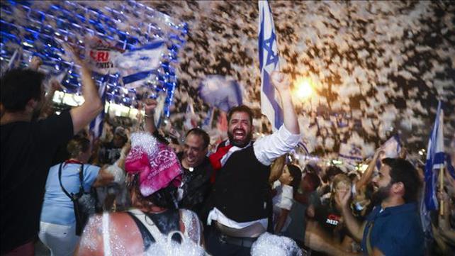 כיכר רבין מזרקה חגיגה