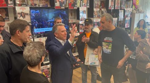 שליחו של טראמפ ביקר במנהרה של חמאס ברצועת עזה