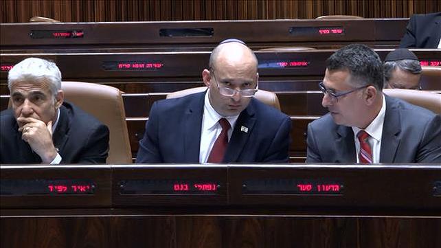 השנה של בנט: אנשי כאן חדשות עם רגעי השיא והשפל של הממשלה