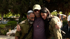 בית ליד בית: השכול הגיע לרחוב השקט בקיבוץ שמרת יום אחרי יום