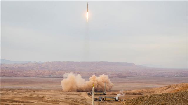 טיל משוגר במסגרת תרגיל באיראן, דצמבר 202
