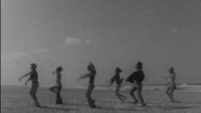 הופעת מחול על חוף תל אביב. 23.6.1972