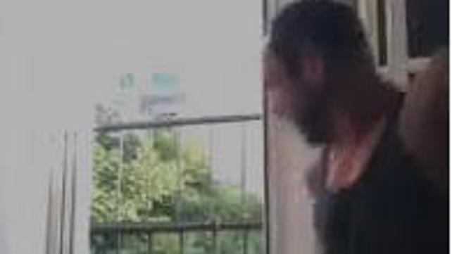 אלן מוריסון שהתעלל בכלב בבת ים