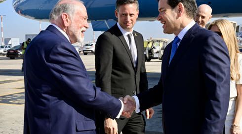 בצל התקיפה בקטר: שר החוץ של ארה"ב רוביו נחת בישראל