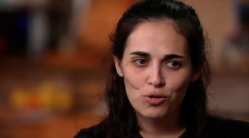 עדות החטופה שחזרה הביתה זכתה באמי