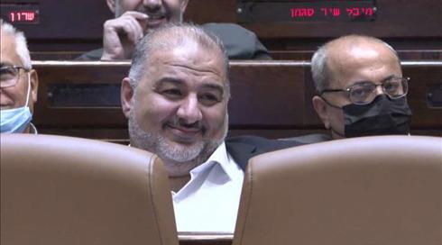 בצעד חריג: הכנסת שכרה חברת אבטחה פרטית למנסור עבאס