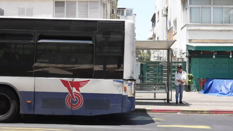 אוטובוס או רכב פרטי: מה האופציה הזולה יותר? החישוב - והתשובה המפתיעה