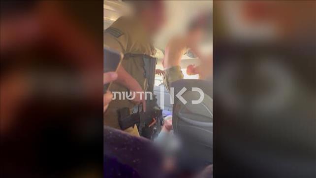 תיעוד בלעדי: החיילים באוטובוס בזמן פיגוע הירי בבקעת הירדן