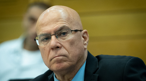 אחרי שמחק שוב: צביקה פוגל התנצל בפני הנשיא טראמפ