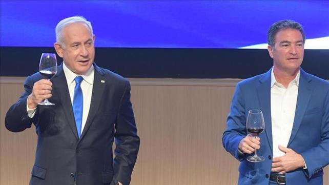 נתניהו בהרמת כוסית עם גופי הביטחון 