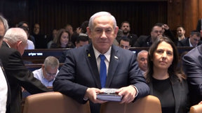 "זה מסע ציד": נתניהו נחת מהביקור בוושינגטון - הישר לעדות במשפטו