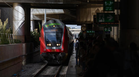 בעיצומו של הכאוס התחבורתי: השרה רגב בהשקה חגיגית לקו חדש – בנוכחות בכירי רכבת ישראל