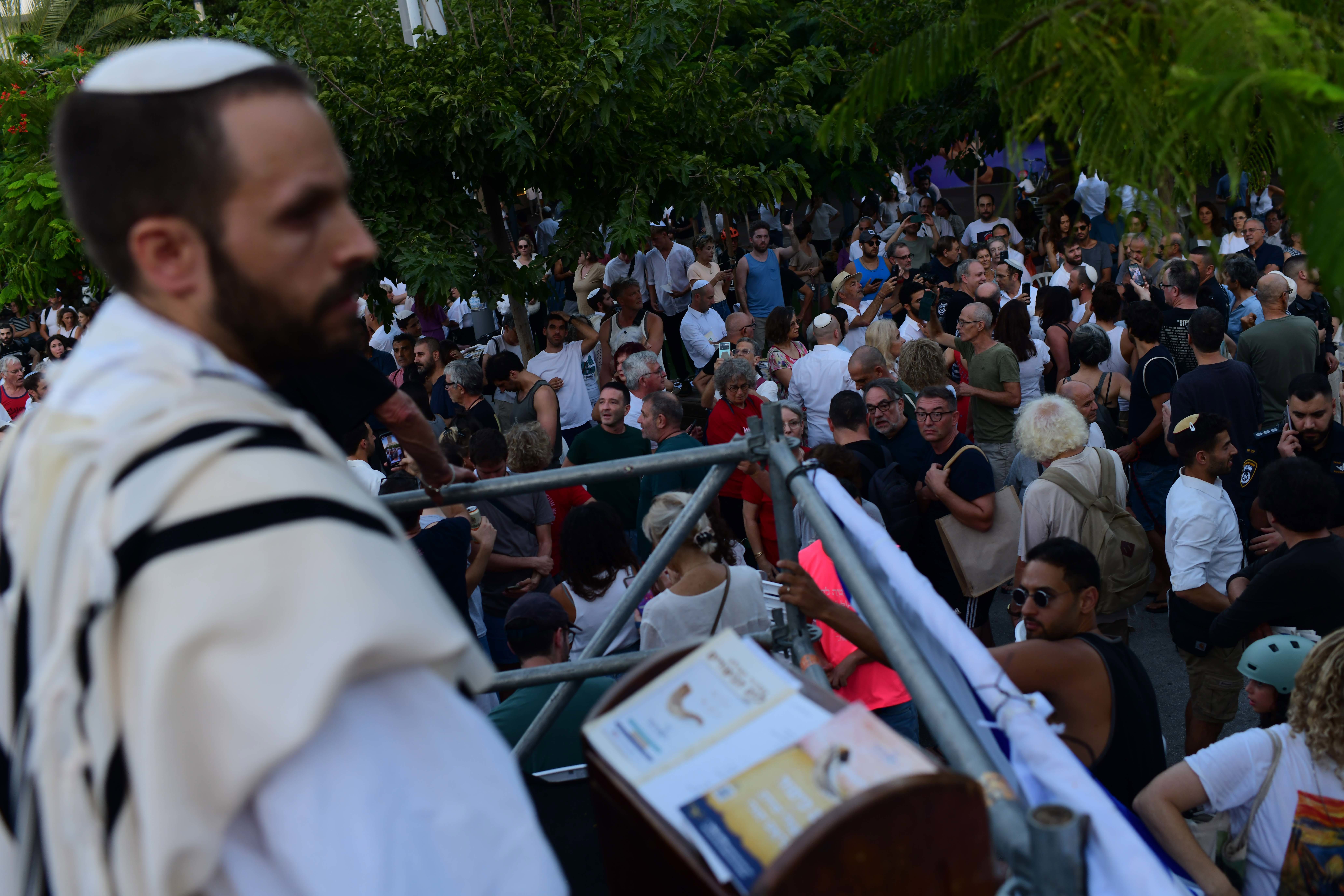 עימותים תפילה כיכר דיזינגוף יום כיפור