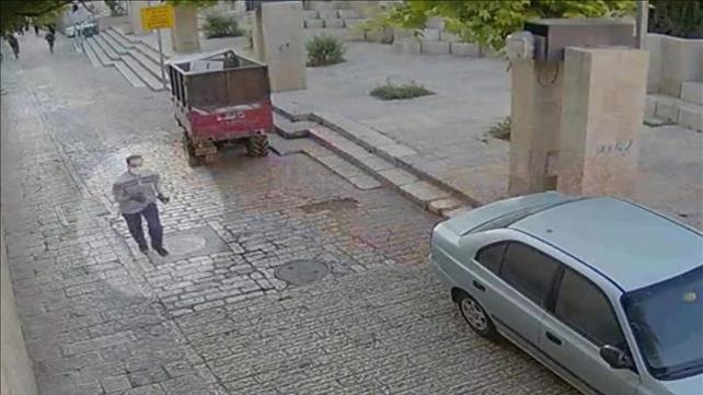 איאד אל חלאק בורח מהשוטרים בירושלים. תיעוד חדש בחדשות הערב 31.05.21
