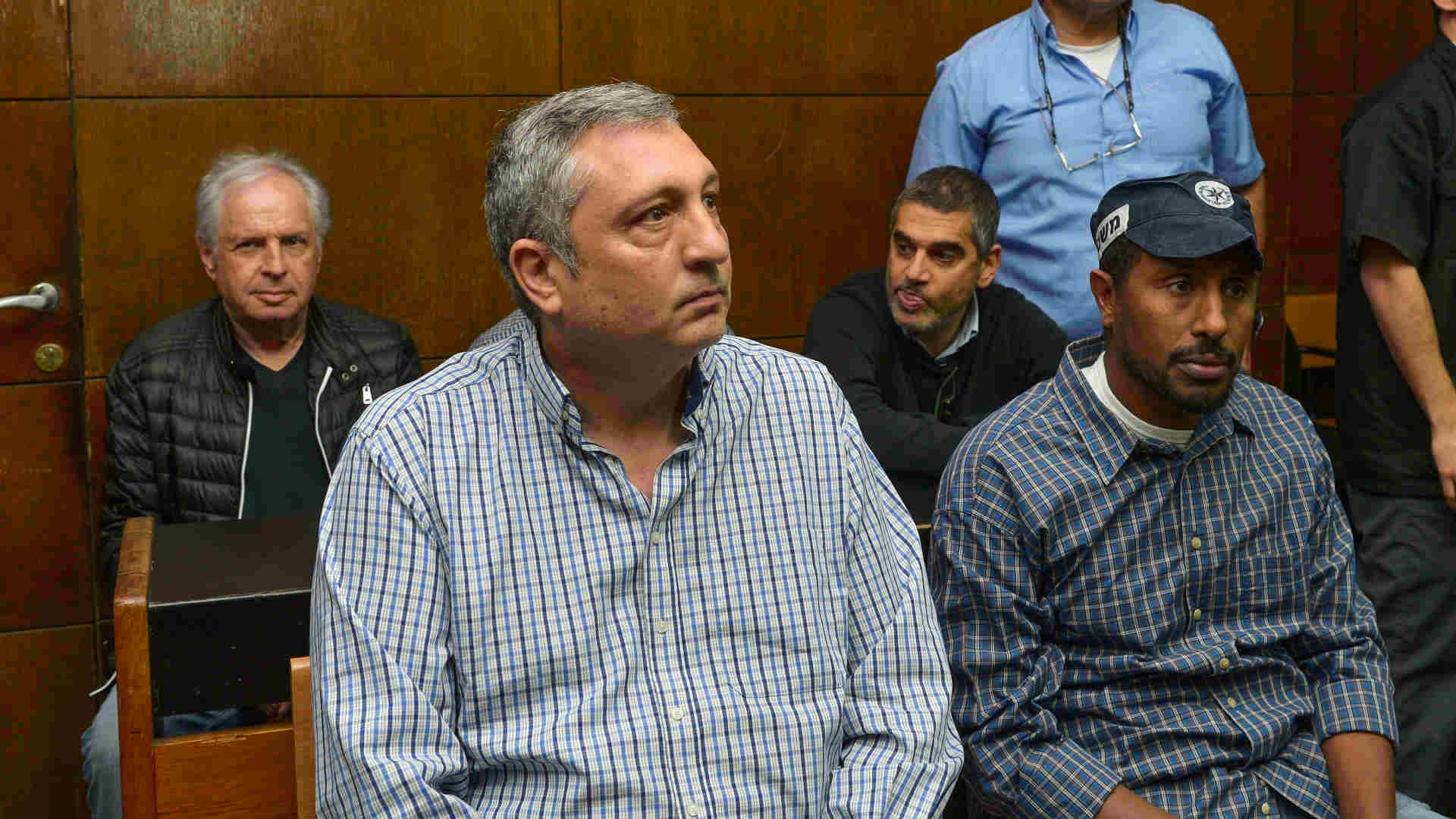 ניר חפץ בבית המשפט
