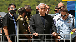 נתניהו והמפכ"ל שבתאי בזירת אסון מירון