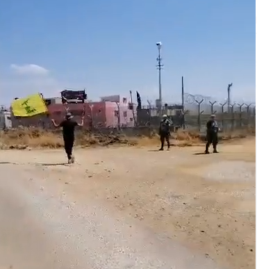 תיעוד לבנוני חוצים את מכשול יוניפיל