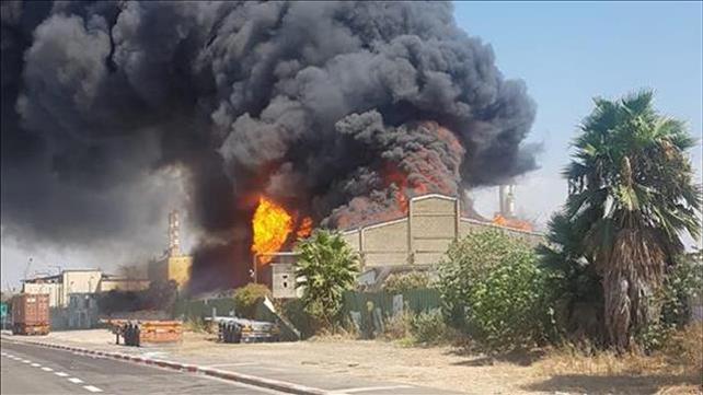 שריפה במיכל במפעל שמן בנמל חיפה 5.9.19