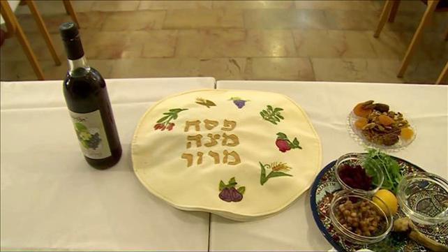 בודדים בסגר: איך חוגגים ליל סדר בלי המשפחה?