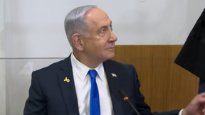 מכחיש קשרים פליליים, מגן על רעייתו: עוד יום בעדות נתניהו