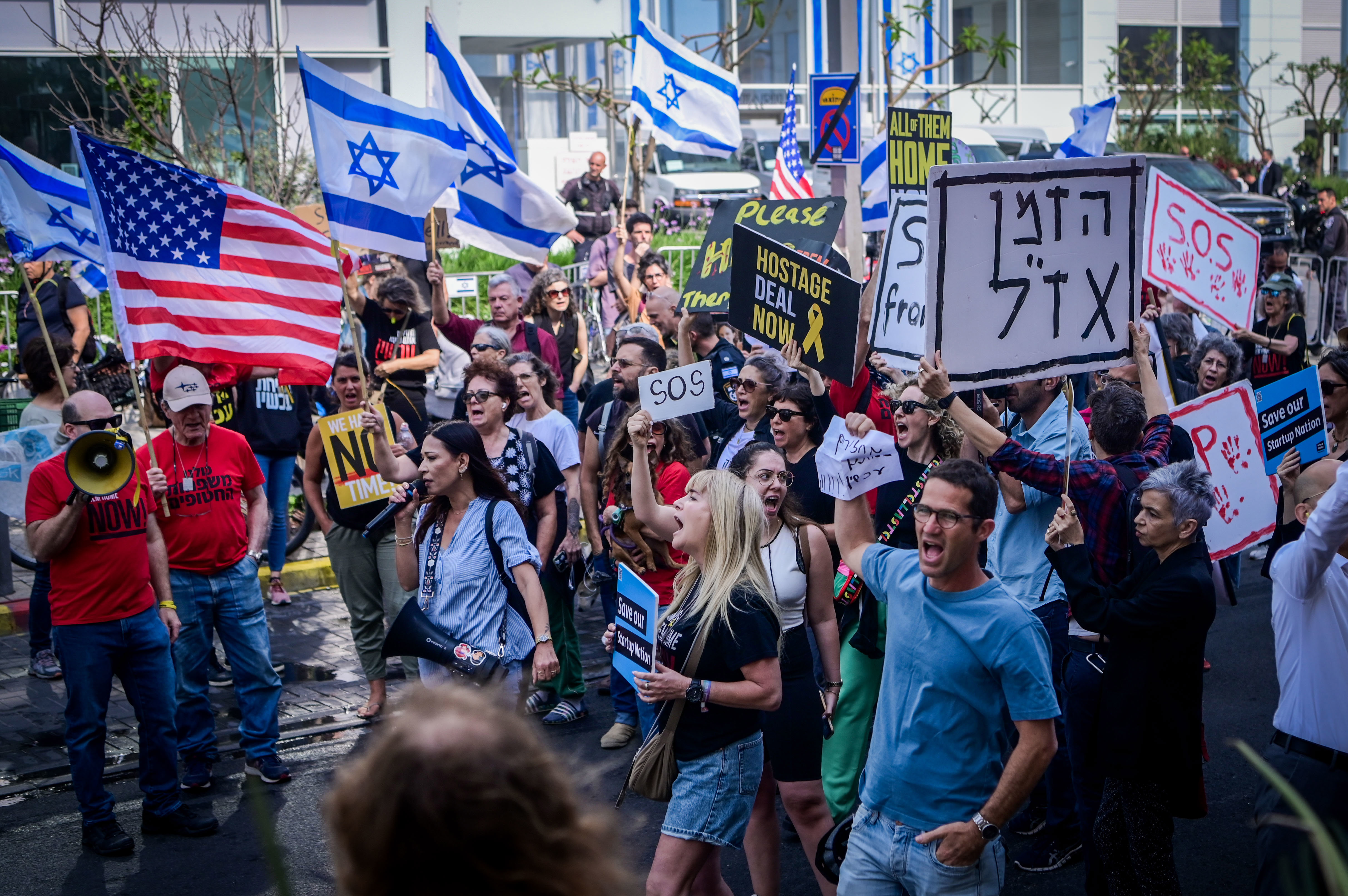 אבשלום ששוני, פלאש 90