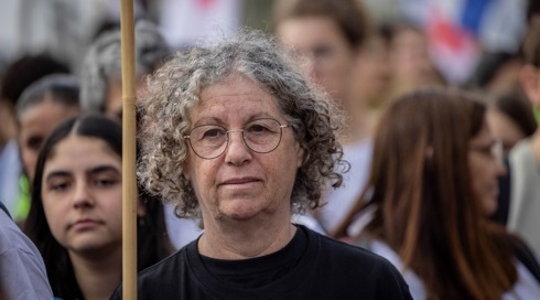 שורדת השבי נגד אמירות טראמפ: "משפחה ששומעת שבנה 'בספק', זה נורא"