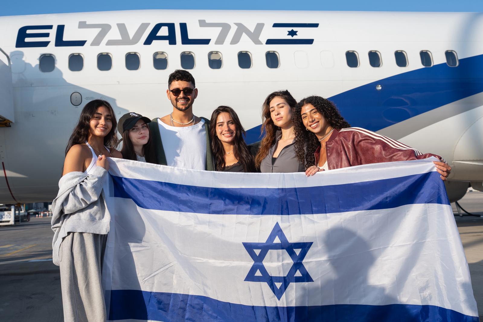 נעם בתן בנתב"ג, היום
