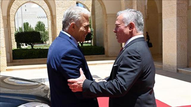 לפיד נפגש עם מלך ירדן עבדאללה בעמאן