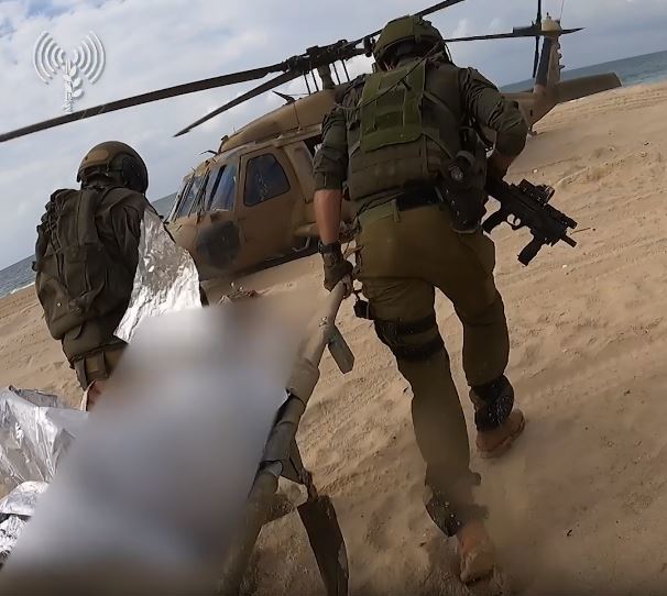חילוץ פצוע מצפון רצועת עזה לישראל במסוק