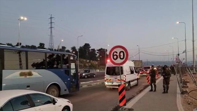 פיגוע הדקירה בצומת הגוש 17.04