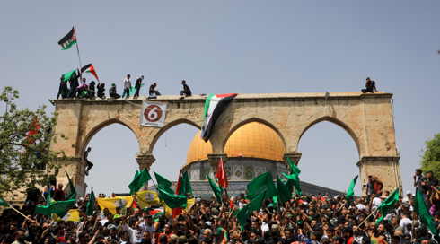 המפכ"ל לרה"מ: תחליט אם להגביל מתפללים בהר הבית או שתוותר על הדרישות