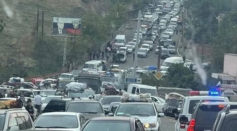הסכסוך בנגורנו-קרבאך: יותר מ-88 אלף פליטים ברחו לארמניה