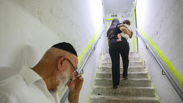 תושבים במרחב המוגן