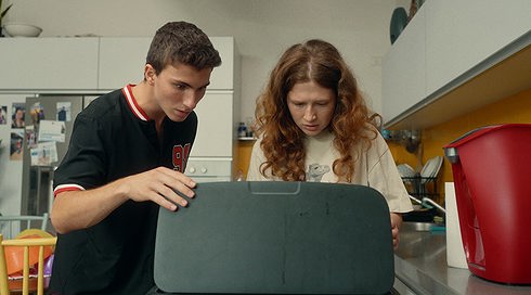 לבד בבית 4 | פרק 5 - הקופסאות