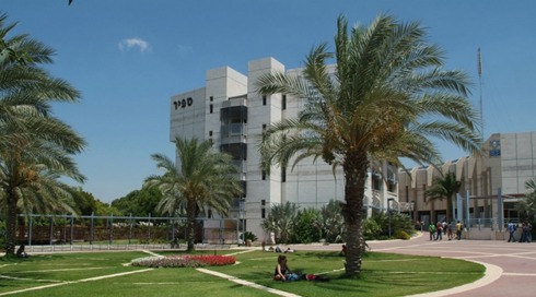 הדרמה במכללה בגלל הקרנת הסרט הישראלי-פלסטיני