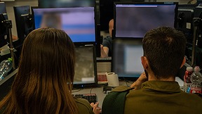 שני חיילי באגף המודיעין