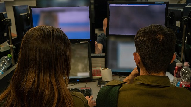 שני חיילי באגף המודיעין