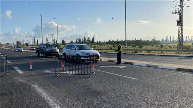 מחסום משטרה בכביש 4 הסגר 08.04.20, נגיף קורונה