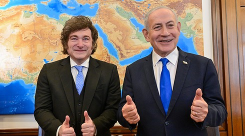 נבחר להשיא משואה: נשיא ארגנטינה חאבייר מיליי נחת בארץ