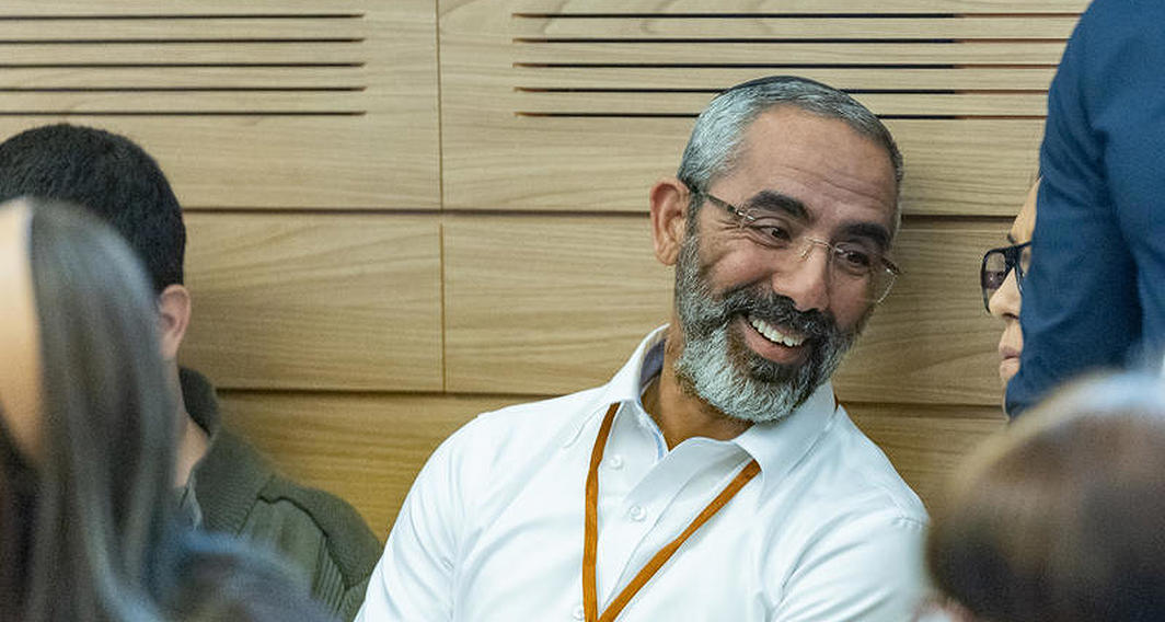 פעיל הליכוד העבריין רפי קדושים