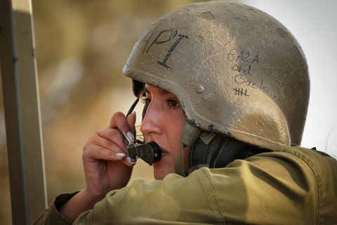 לוחמת שריון בטנק בגבול עזה, בחודש שעבר